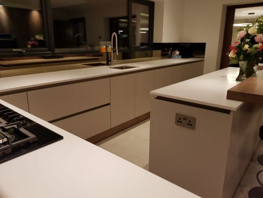 Click Here To Enlarge This Photo Of Miami White Silestone 